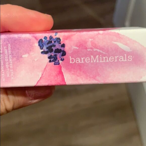 Floral Utopia highlighter Duo - Picture 3 of 8